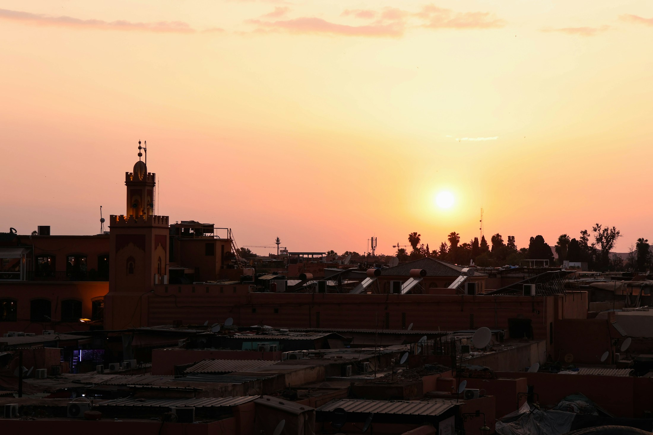 Le soleil se couche sur Marrakech